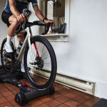 treino de ciclismo indoor no rolo